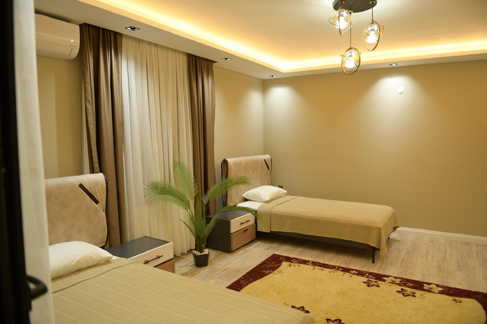 ARAKLI HÜRRİYET MAHALLESİNDE HAVUZLU LÜKS SATILIK VİLLALAR